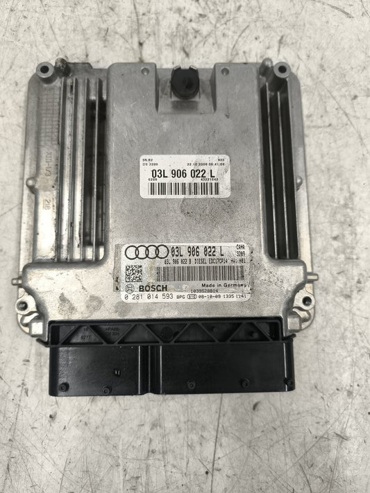 AUDI A4 / A4 ALLROAD (B8) (2007-2015) /  2008 Ohjausyksikkö, moottori - 03L906022L 0281014593