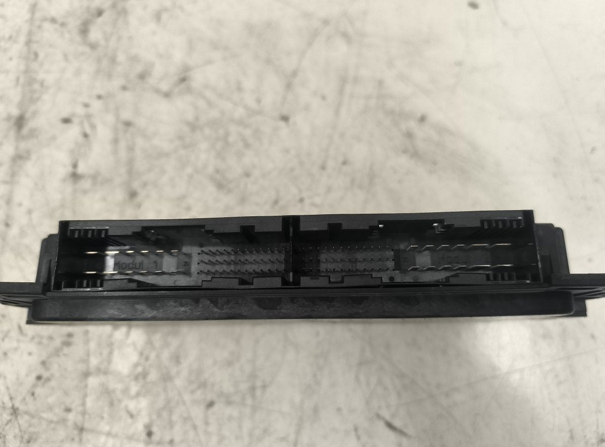 BMW 3 (E90, E91, E92, E93) (2005-2011) /  2010 Ohjausyksikkö, mukavuus yksikkö (body control module / BCM) - 6135922459701