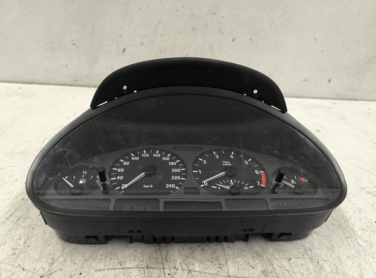 BMW 3 (E46) (1998-2005) 1998 Mittaristo - 8380144