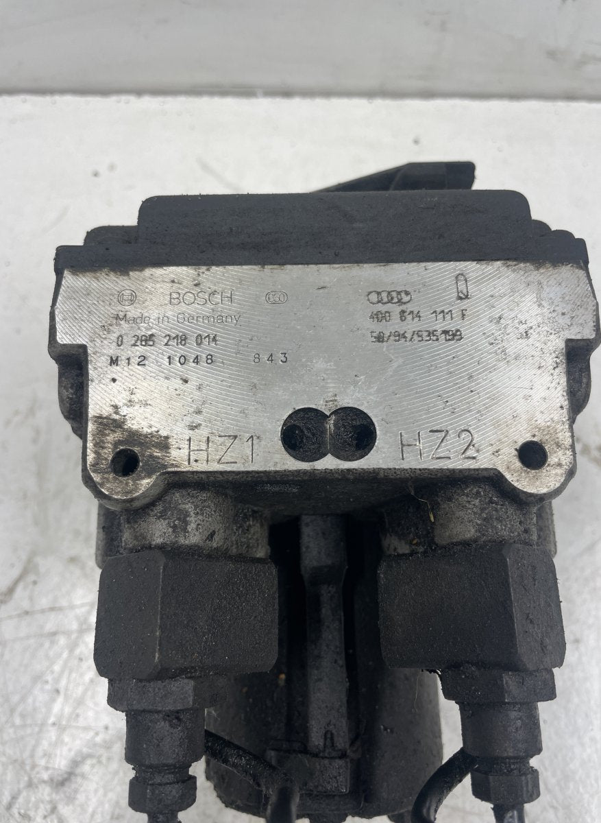 AUDI A8 (4D2, 4D8) (1994-2002) 1995 ABS hydraulikoneisto - M121048843 4D0814111F 0265218014