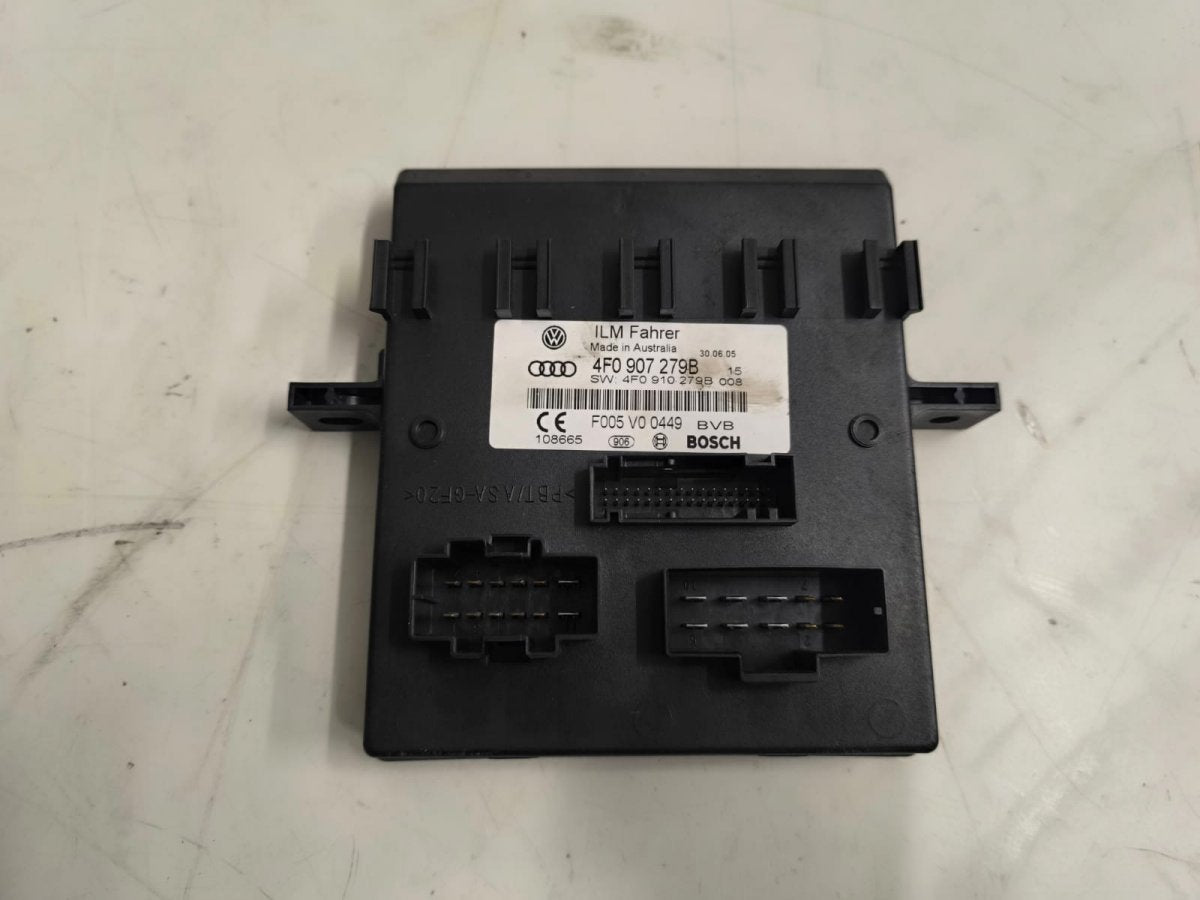 AUDI A6 / A6 ALLROAD (C6, 4F) (2004-2011) /  2005 Ohjausyksikkö, mukavuus yksikkö (body control module / BCM) - 4F0907279B 4F0910279B