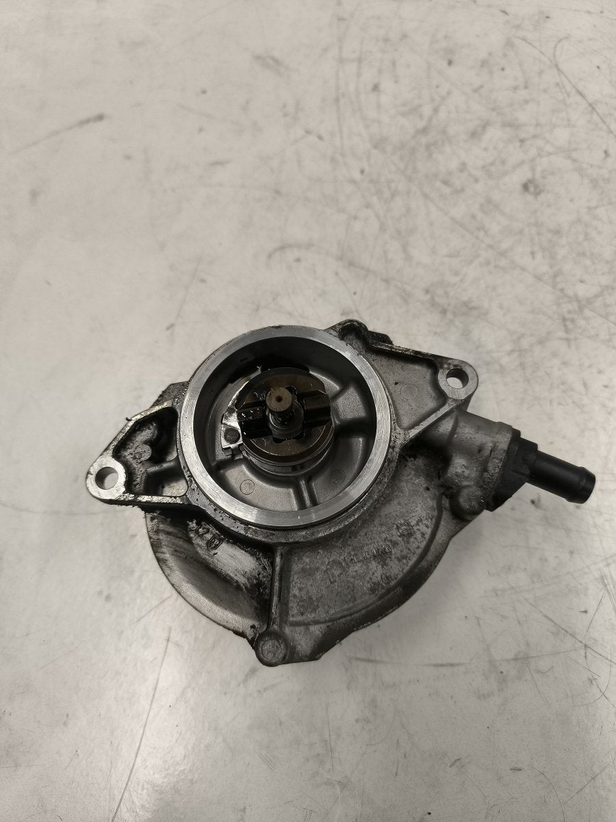 VW TOUAREG I (7L) (2002-2010) 2005 Alipainepumppu moottori -