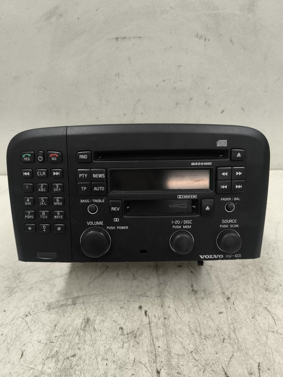 VOLVO S80 I (TS, XY) (1998-2006) 2003 Radio - HU601 30657634