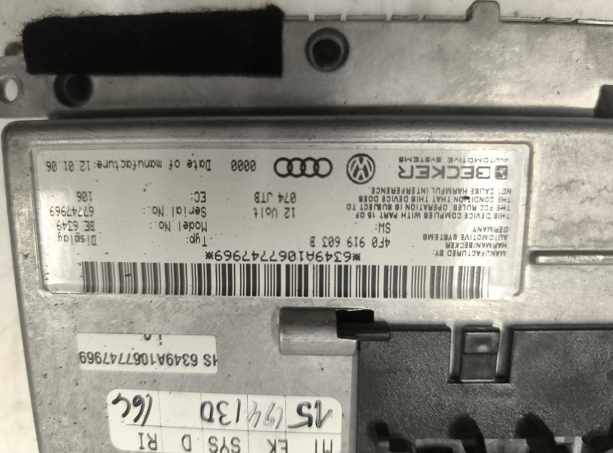 AUDI A6 / A6 ALLROAD (C6, 4F) (2004-2011) /  2006 Kojelaudan näyttö - 4F0919603B