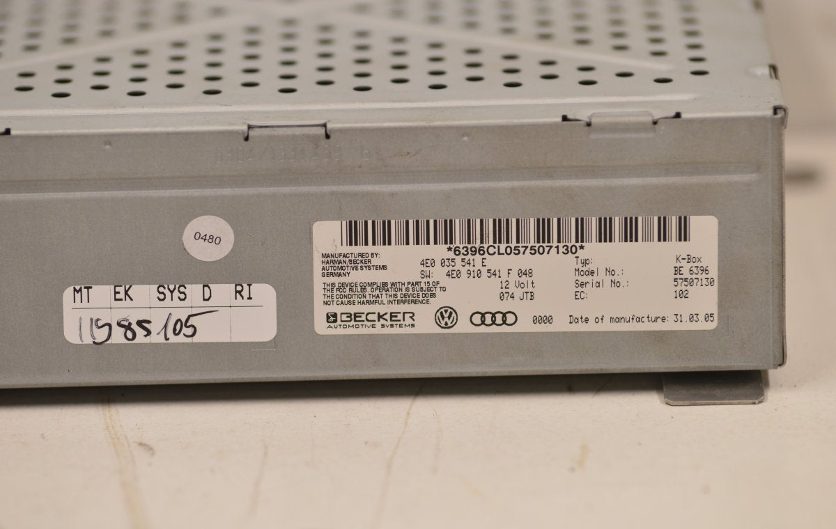 AUDI A8 (4E) (2002-2010) 2005 Radio - 4E0035542X 4E0035542 4E0035541L